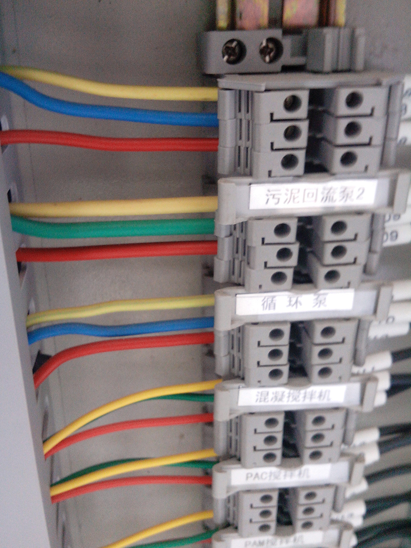 1656047430399808.jpg 4.jpg